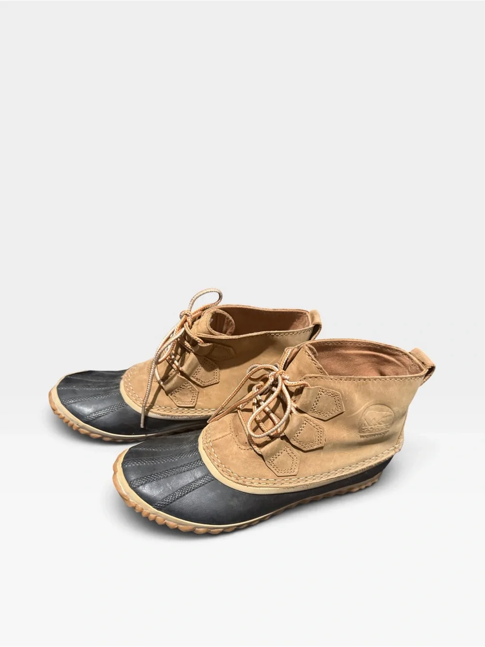 Sorel Women's Tan and Black Duck Boots